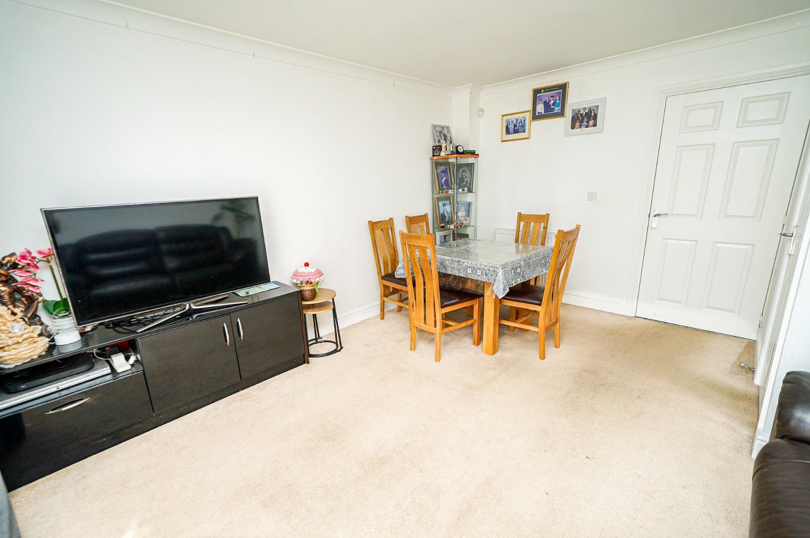 Plover Road, Leighton Buzzard Quarters Estate Agents